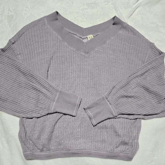 We The Free South Side Thermal Off-Shouler Top in Lilac, Slouchy Fit, EUC! - Picture 2 of 9